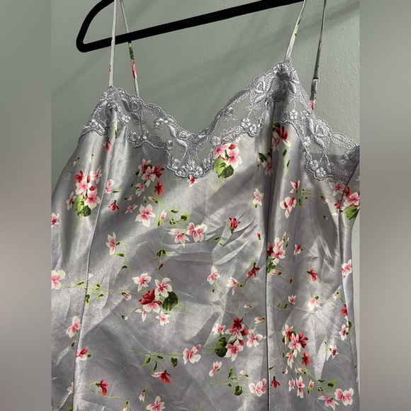 Vintage 90s Victoria's Secret Slip Nightgown - Picture 5 of 9